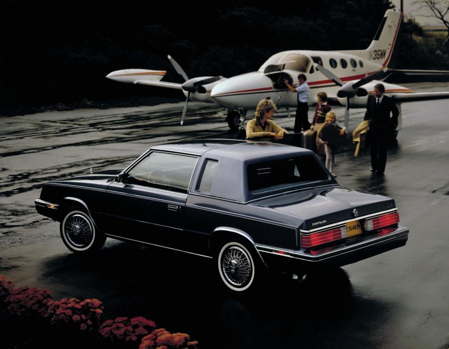  Chrysler LeBaron Coupe 1982 года  (фото 3 из 10)